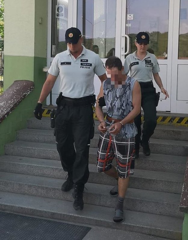  (zdroj: FACEBOOK/policiaslovakia)