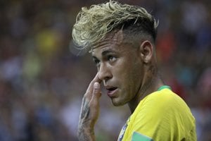 Neymar v úvodnom zápase Brazílie na svetovom šampionáte až príliš často sóloval.
