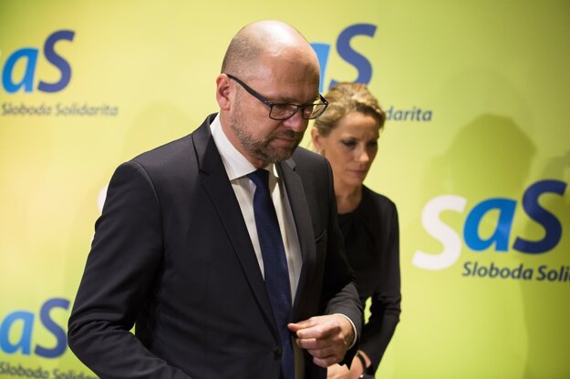Na snímke predseda SaS Rochrad Sulík a podpredsedníčka Jana Kiššová.