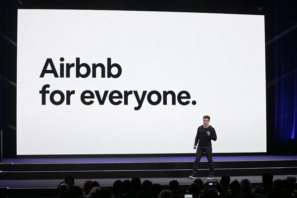 Britský daňový úrad prešetruje internetovú firmu Airbnb