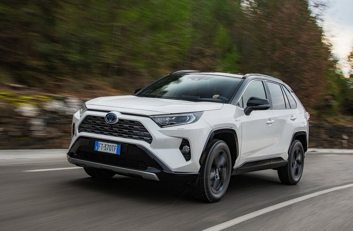 Toyota RAV4 2019: cena, rozmery, výbava a motory - Auto SME Toyota RAV4 2019: cena, rozmery, výbava a motory - Auto SME