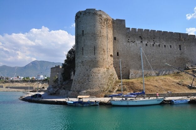 Girne - na dosah kamennej pevnosti