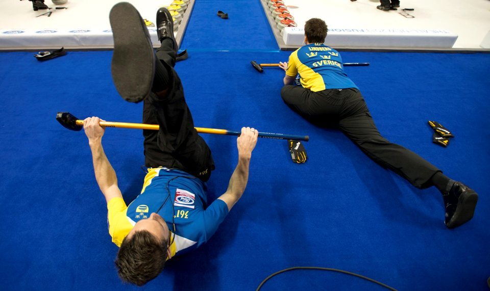 curling.jpg curling.jpg