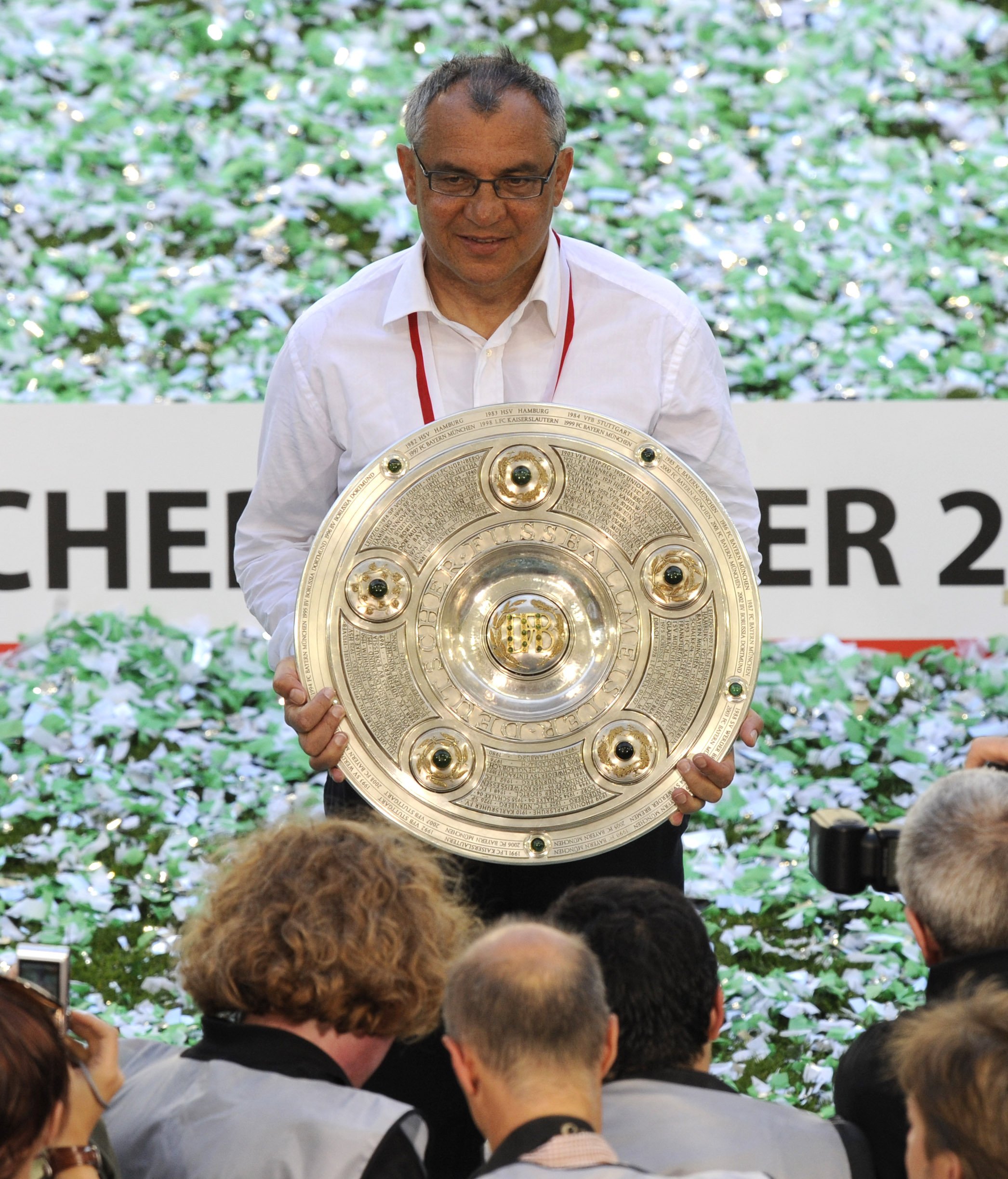 20090523_171338_germany_soccer_bundeslig_r9151.jpg 20090523_171338_germany_soccer_bundeslig_r9151.jpg