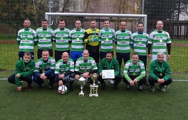 Prvú ligu v malom futbale vyhral celok Zel.
