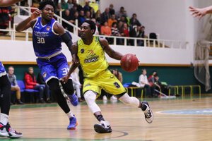 Wiggins má v sezóne priemer vyše päť asistencii na zápas.