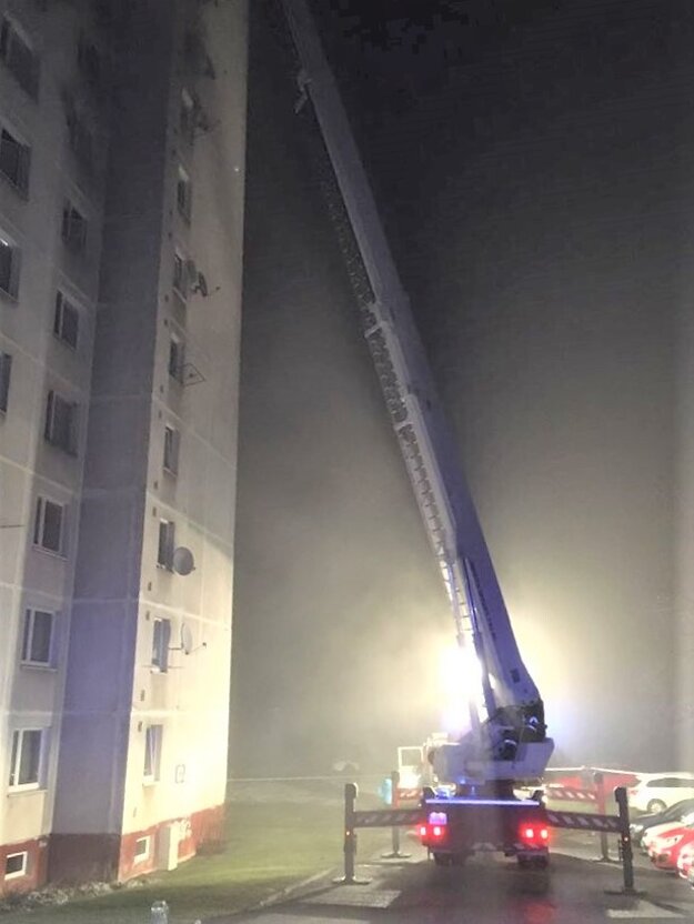 Požiar v bardejovskej bytovke.