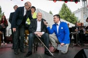 V roku 2018, pri ktorej mu vo Zvolene symbolicky odhalili pamätnú tabuľu. Na snímke so Štefanom Šafárikom (vľavo) a Radom Kuricom.
