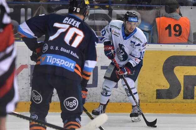 Martin Réway v drese HK Poprad.