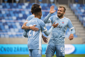 Radosť futbalistov ŠK Slovan Bratislava.