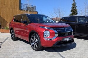 Mitsubishi Outlander PHEV
