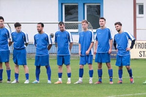 Futbalisti Kolárova opäť zvíťazili 3:0, tentoraz nad lídrom z Trstíc. 