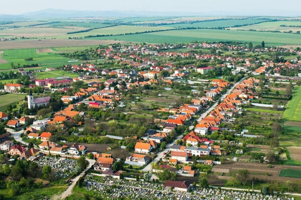 Veľký Cetín zhora.