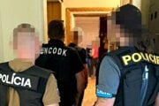 Eurojust zverejnil záber zo zásahu v Dnipre. 
