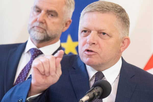 Premiér Robert Fico na utorňajšej tlačovej konferencii.