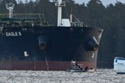 Tanker Eagle S, podozrivý z poškodenia podmorského káblu vo Fínskom zálive. 