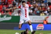 Franko Sabljič a Kristián Koštrna (na zemi) počas zápasu AS Trenčín - Spartak Trnava. 