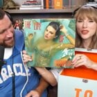 Taylor Swift ukázala nový album v podcaste New Heights.