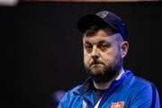 Tréner Slovenska Peter Barnišin.