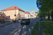 Cestu pri Hurbanovom námestí čaká rekonštrukcia. 