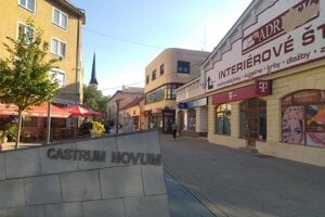 Historické centrum Nový Zámkov bolo zničené počas 2. svetovej vojny.