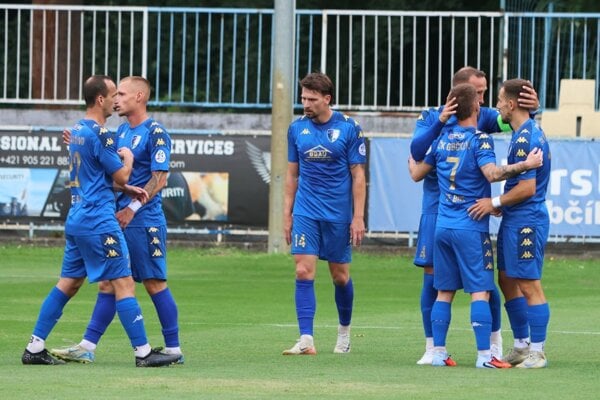 Futbalisti Gabčíkova splnili rolu favorita proti rezerve Komárna. 