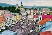 Banská Bystrica láka domácich aj zahraničných turistov.