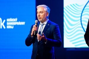 Župan Trnka jazdí do regiónov. Viac peňazí dá na farmárske trhy či Zlatú varešku