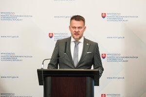 Migaľ konšpiruje proti prezidentovi. Koaličné vzťahy sa opäť napínajú