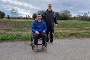 šimon Chlpatý so svojm otcom Máriom sú dokonalá dvojka. Spolu trénujú.