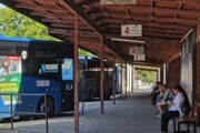Za vstup spojov prímestskej dopravy na autobusovú stanicu v Martine si spoločnosť podľa Protimonopolného úradu účtovala priveľa. 