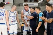 Timotej Malovec, Dalibor Hlivak, Samuel Kincel a tréner Oliver Vidin.
