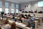 Rokovanie mestského zastupiteľstva.