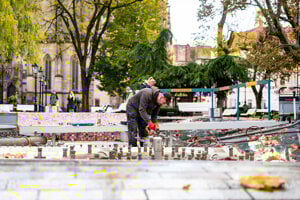 Vypnutá je aj spievajúca fontána.