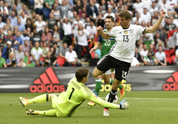 Thomas Müller ešte na šampionáte neskóroval. Brankár Severného Írska Michael McGovern mu chytil niekoľko skvelých príležitostí.