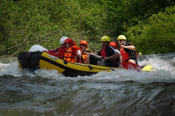 Rodinný raft. V perejach pri Stakčíne.