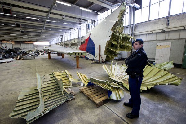 Lietadlo spoločnosti Malaysia Airlines zostrelili v júni 2014 s 298 pasažiermi na palube, z ktorých dve tretiny boli Holanďania.