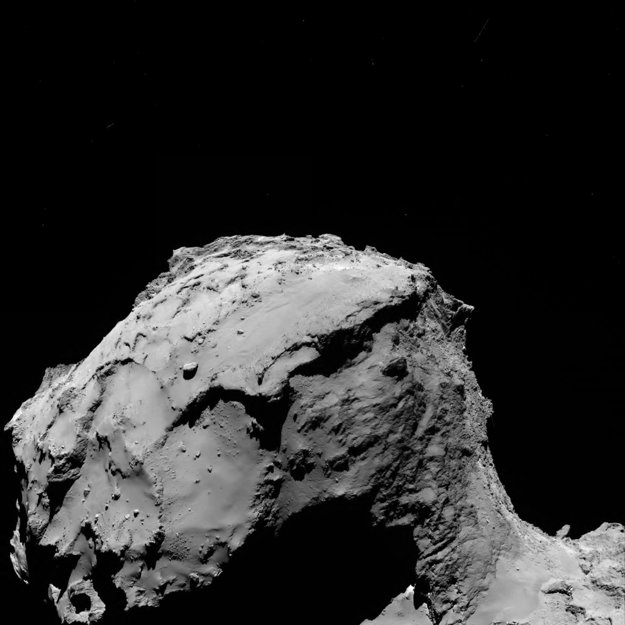 Bližší záber na hlavu kométy 67P (zdroj: ESA/ROSETTA)