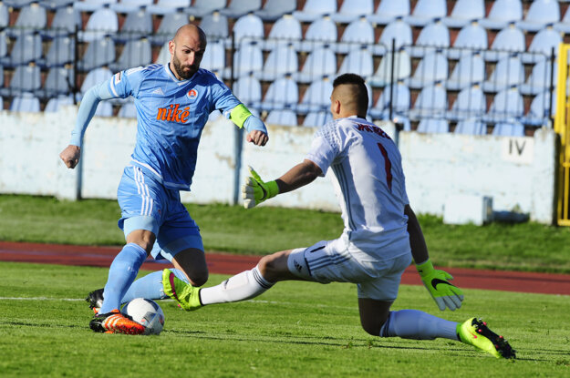 Róbert Vittek (vľavo) pôsobil naposledy v Slovane Bratislava.