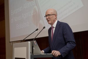 Riaditeľ agentúry PA a prezident EANA  Clive Marshall.