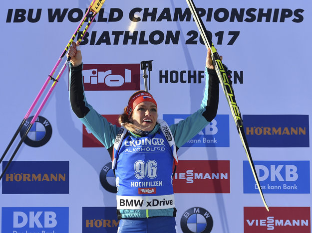Prvé individuálne zlato patrí Gabriele Koukalovej.