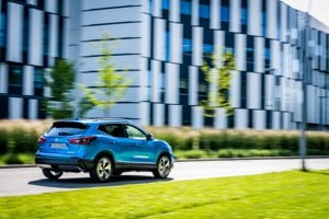Nissan Qashqai tento rok absolvoval malý facelift a ostáva najpredávanejším SUV v Európe