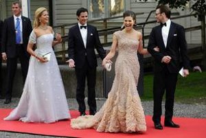 Zľava, princezná Madeleine, Princ Carl Philip, korunná princezná Victoria a Daniel Westling.