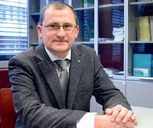 Děkan Přírodovědecké fakulty Masarykovy univerzity doc. Mgr. TOMÁŠ KAŠPAROVSKÝ, Ph.D.