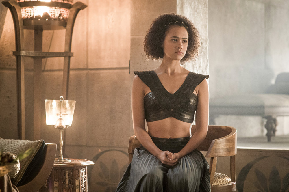 Nathalie Emmanuel ako dôverníčka Missandel.