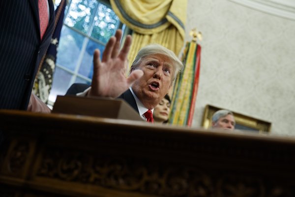 Trump: USA odstúpia od zmluvy s Ruskom o likvidácii rakiet