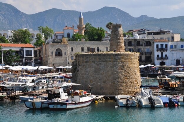 Prístav v Girne (zdroj: Tomáš Kubuš)