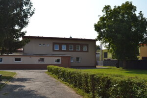 Deti sú naďalej v Centre pre deti a rodinu v Medzilaborciach. 