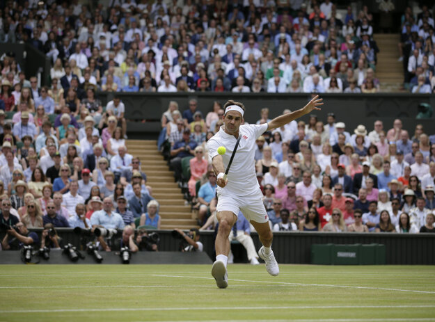 Roger Federer hral aktívne. Mal dva mečbaly, ale prehral.