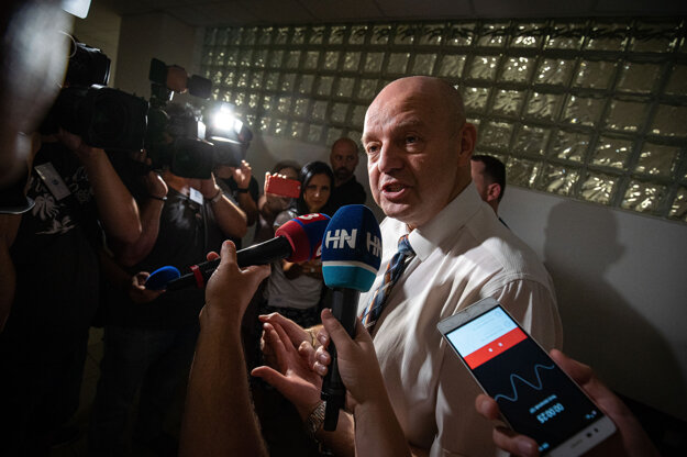 Pojem slinoviny označuje doklady s podpisom Pavla Ruska, tvrdí Štefan Agh.